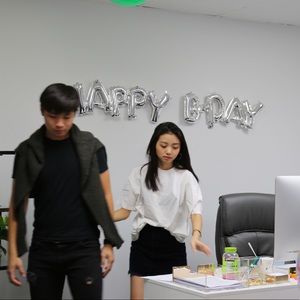 Meet your Posher, Tin